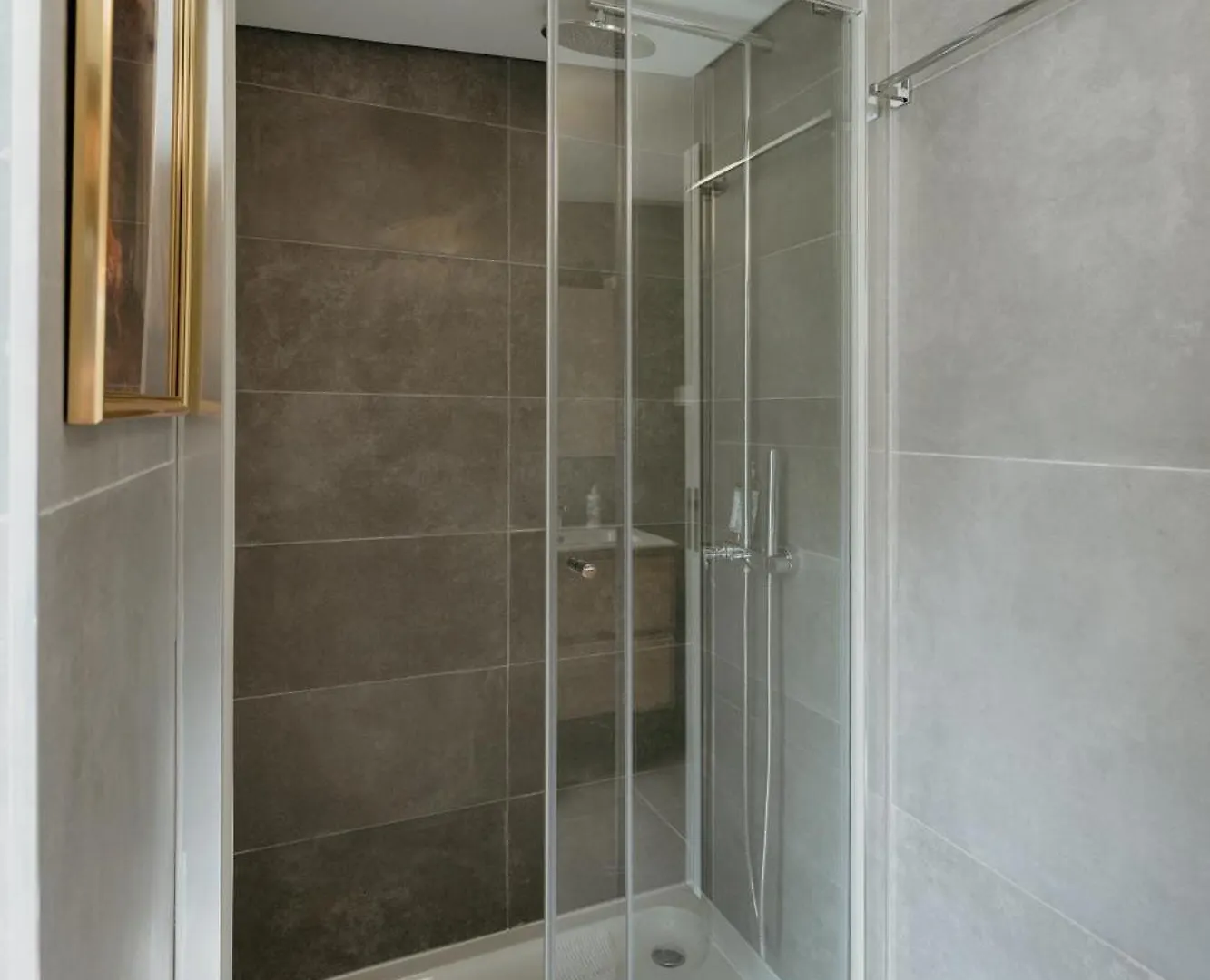 Lisbon Orange House - Stunning One-Bedroom Apartment 2E Portugal